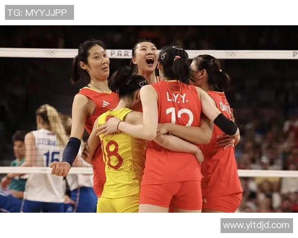 中国女排迎战塞尔维亚队全力争胜展现团队精神与竞技风采